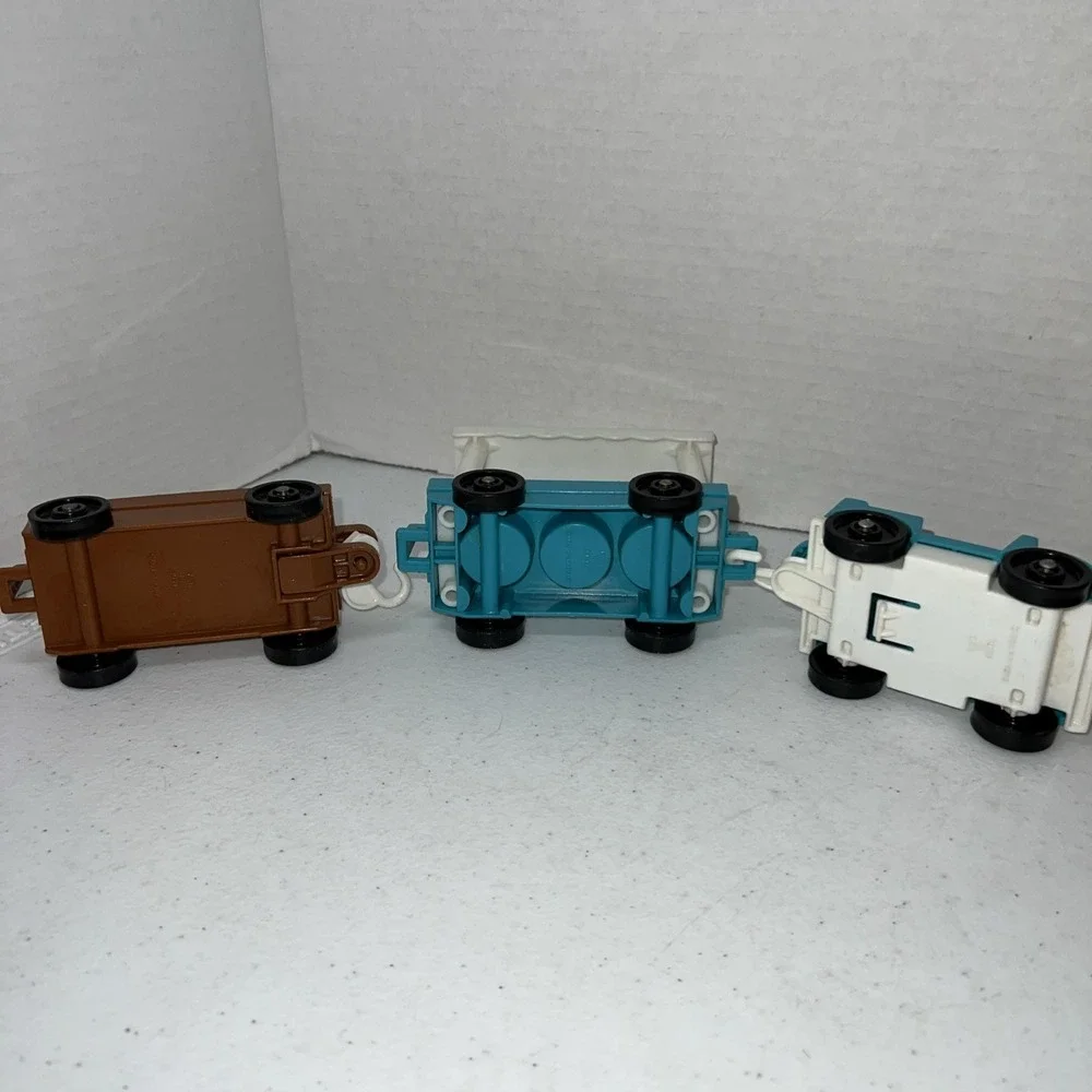 Vintage Fisher Price Little People Zoo #916 Tram Train Trolley Cars Blue 1984